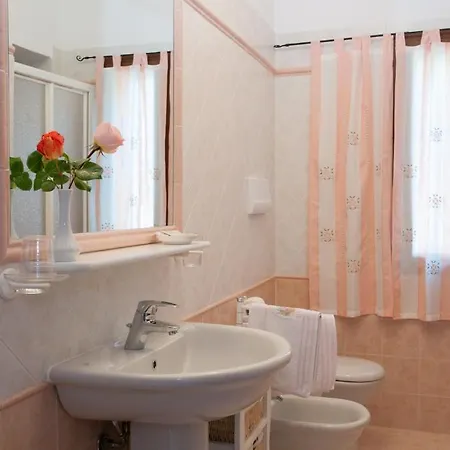 Nettuno Bed & Breakfast *